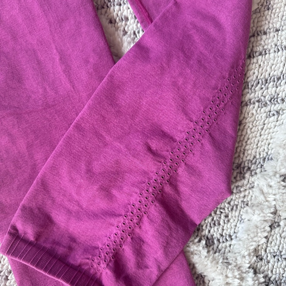 FP Movement by Free People Fuchsia Good Karma Leggings NWOT M/L - Picture 3 of 6